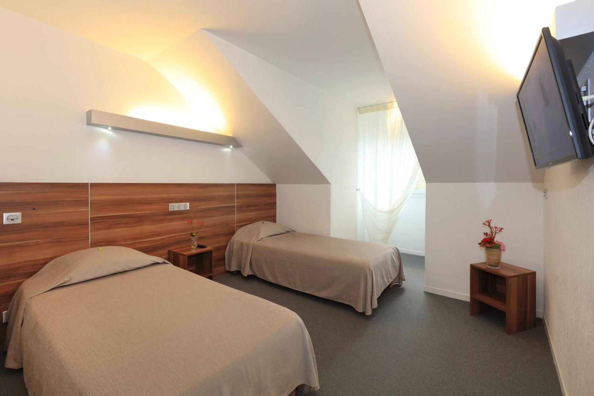 מארבז'ול Logis Hotel Restaurant L'Europe מראה חיצוני תמונה