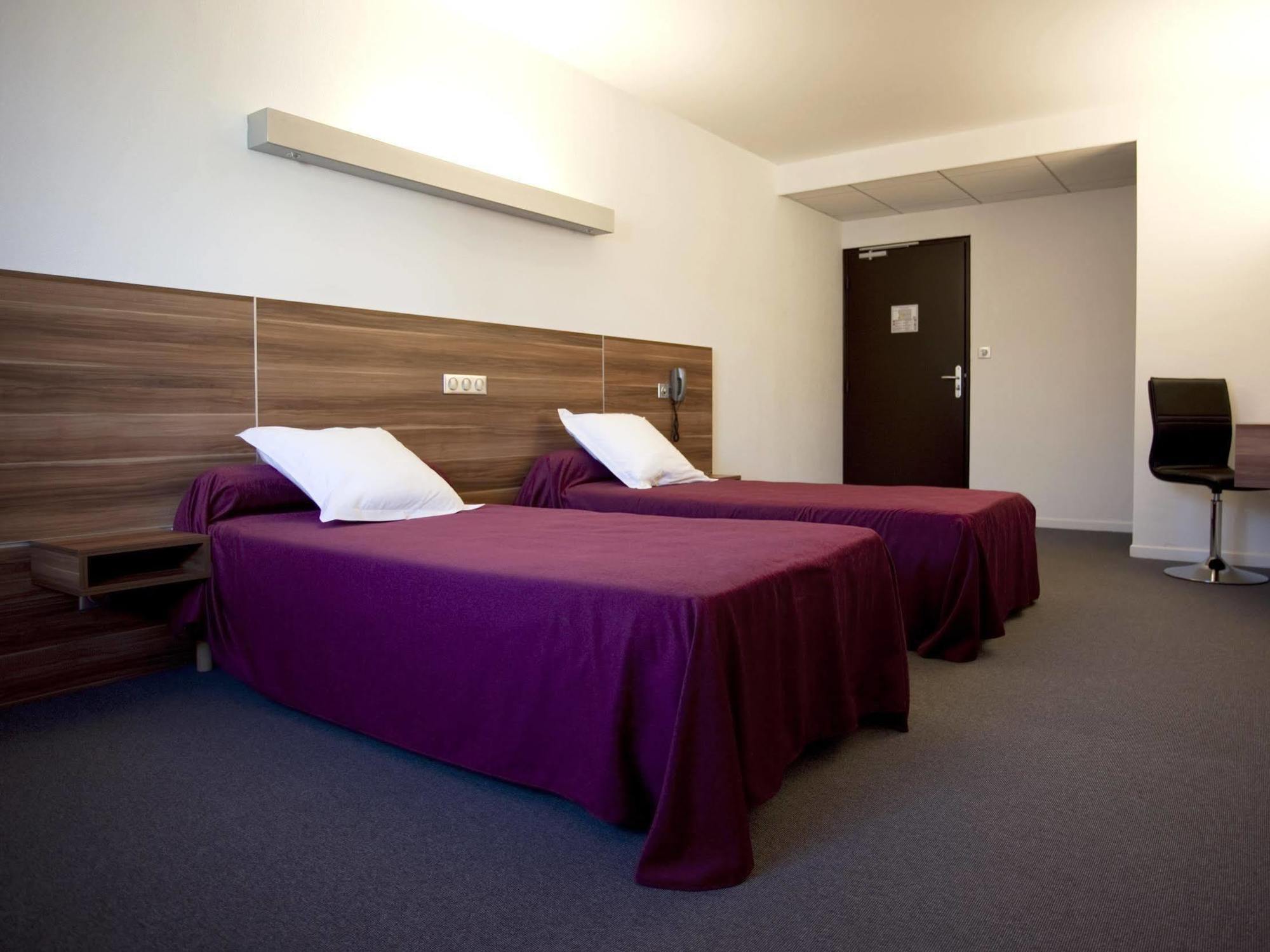 מארבז'ול Logis Hotel Restaurant L'Europe מראה חיצוני תמונה