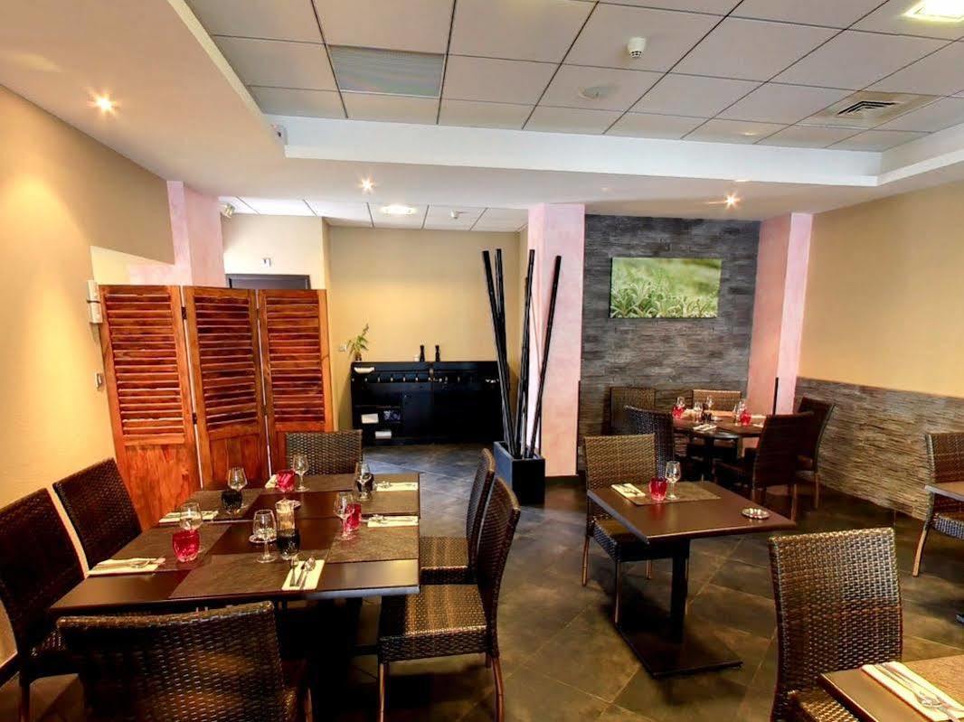 מארבז'ול Logis Hotel Restaurant L'Europe מראה חיצוני תמונה